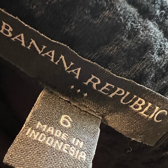 NWOT- Banana Republic Skirt - Picture 6 of 10